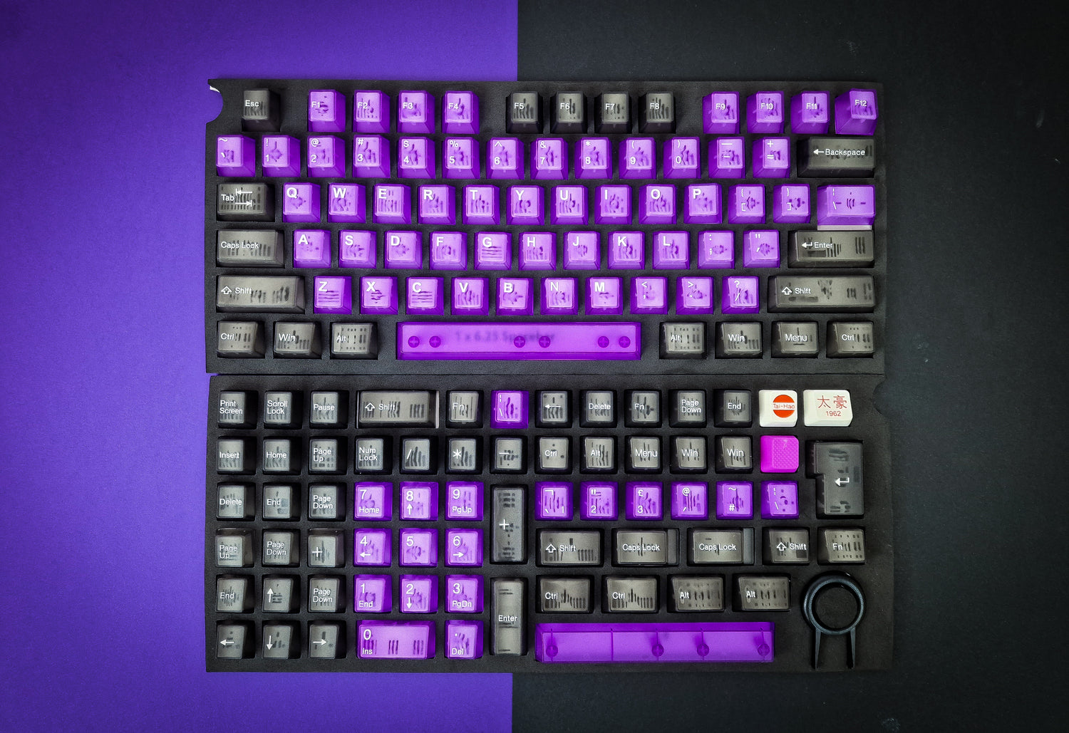 Translucentní Purple Boom Keycap Set