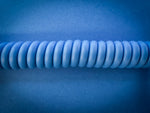 Câble aviateur enroulé bleu azur